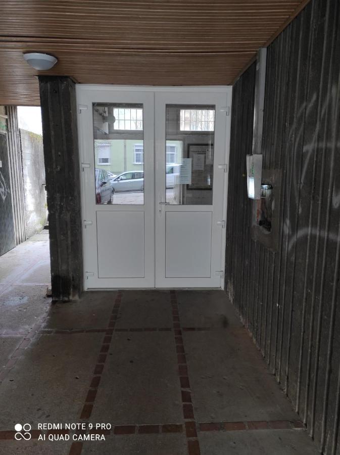 Baross Apartman Kaposvár エクステリア 写真